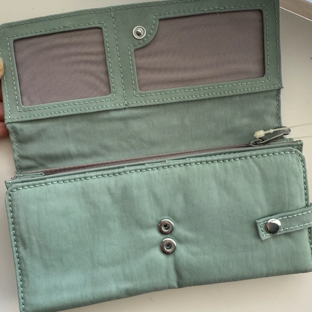 KIPLING Teddi Snap Wallet Sage Green New Without Tags